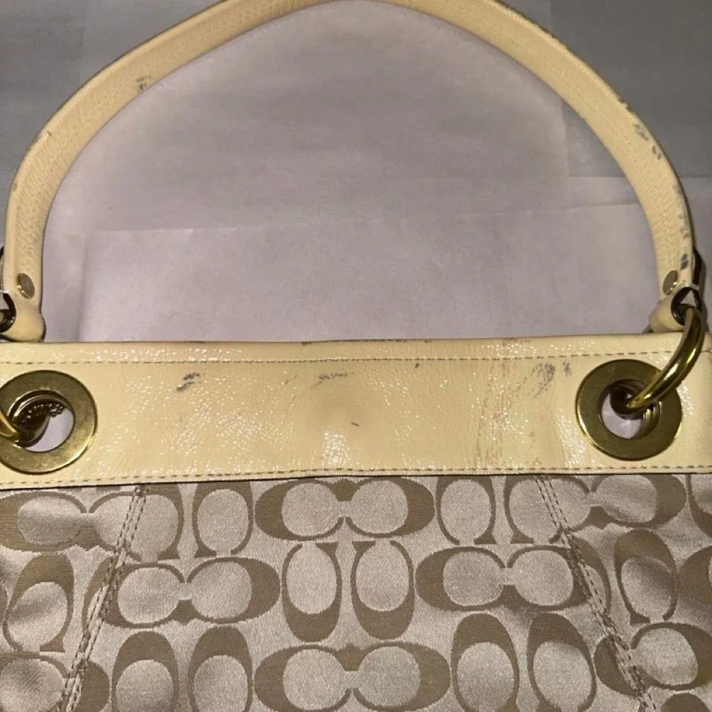 authentic vintage Coach Ashley Signature Hippie Shoulder Bag.